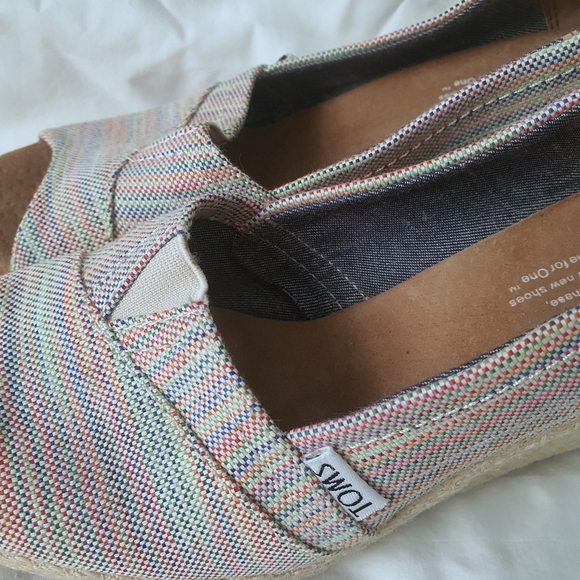 Toms Rainbow Stripe Wegde Peeptoe Shoe - Picture 12 of 12